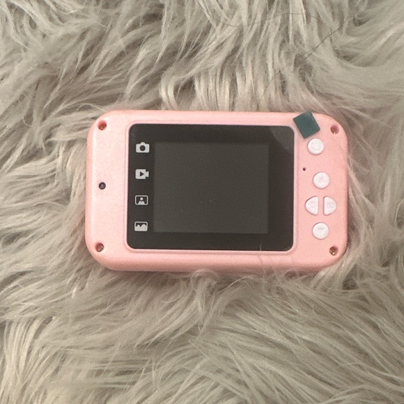 New kids digital camera - Picture 2 of 5